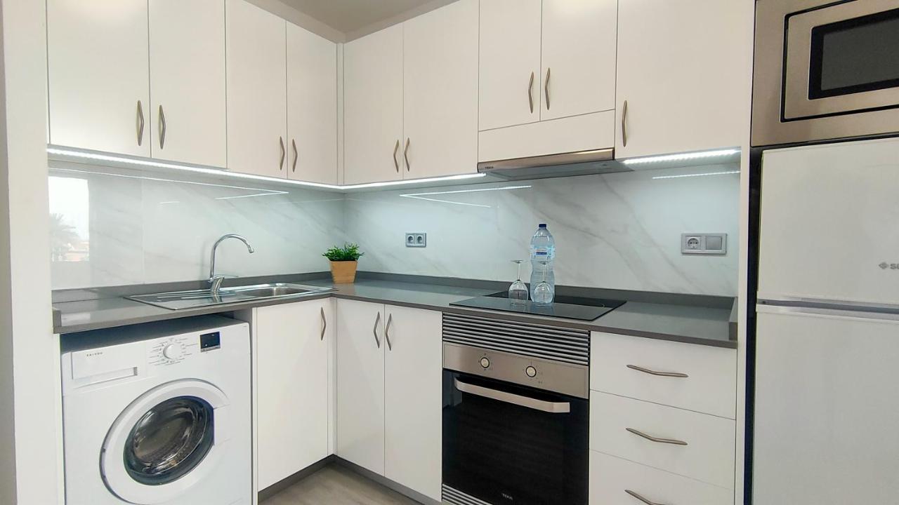 Canarian Holiday Home - Yumbo Luxury Apartment 마스팔로마스 외부 사진