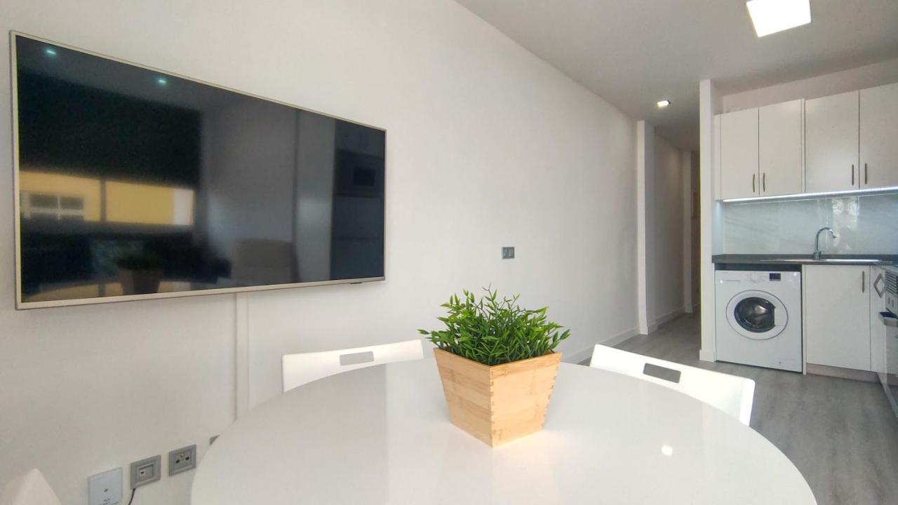 Canarian Holiday Home - Yumbo Luxury Apartment 마스팔로마스 외부 사진